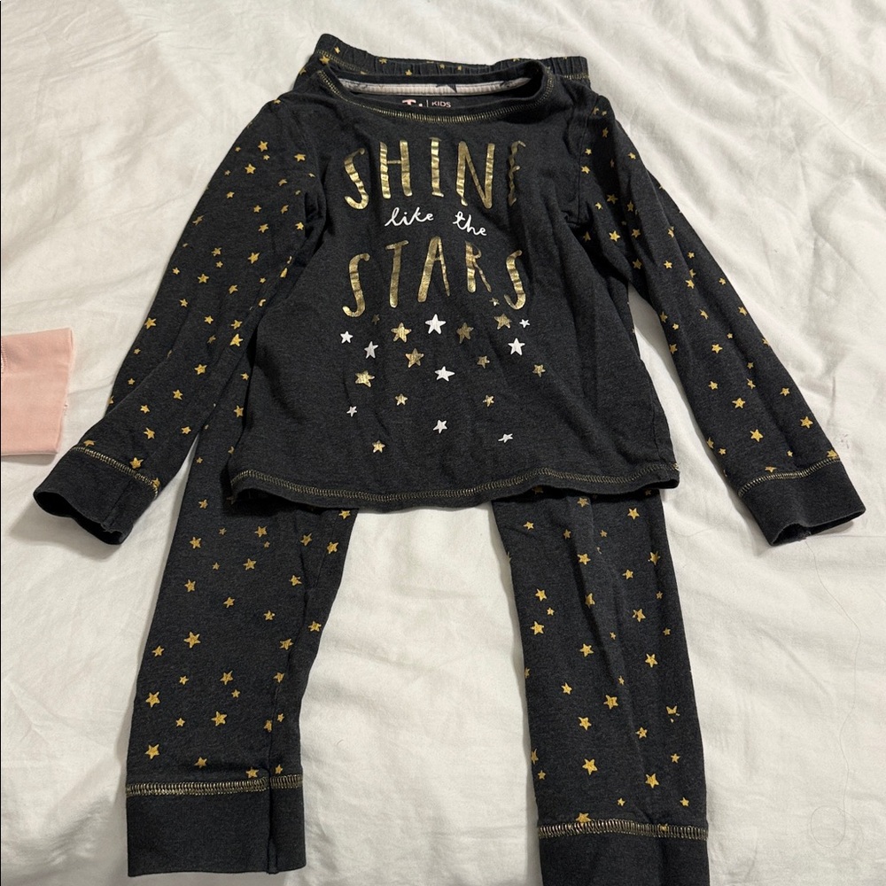 Girls clothes bundle - Picture 10 of 10